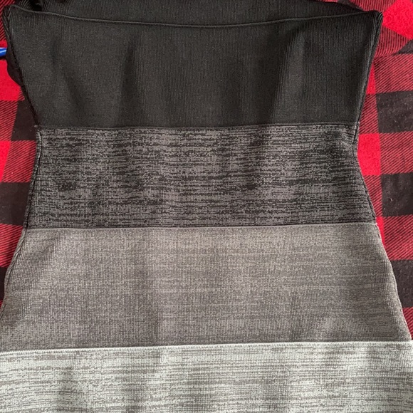 Express Customized Dress - Picture 5 of 6